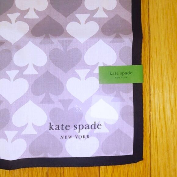 NEW Kate Spade lavender spade small scarf NWT - Picture 2 of 3